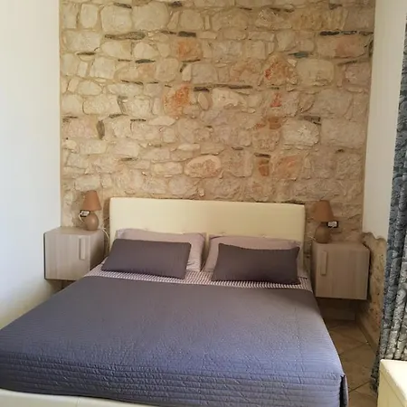 Ideale Tra Mare E Montagna