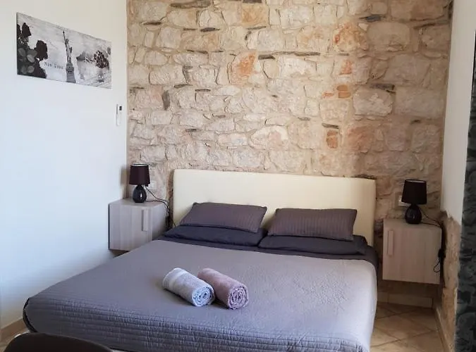 Ideale Tra Mare E Montagna