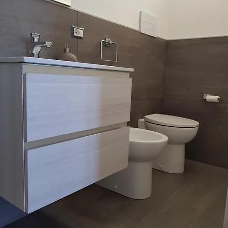 ゲストハウス Ideale Tra Mare E Montagna