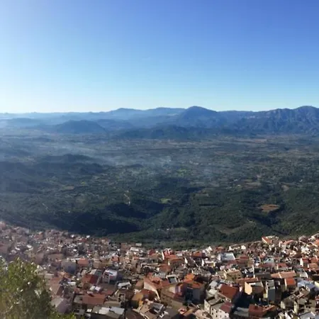 Ideale Tra Mare E Montagna バウネーイ