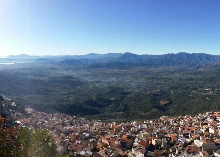 Ideale Tra Mare E Montagna Baunei
